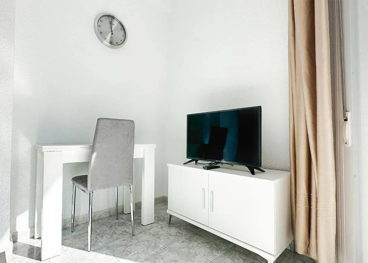 Skol 131 - Studio At Skol Building In Marbella Centre With Sea Views. 0*,